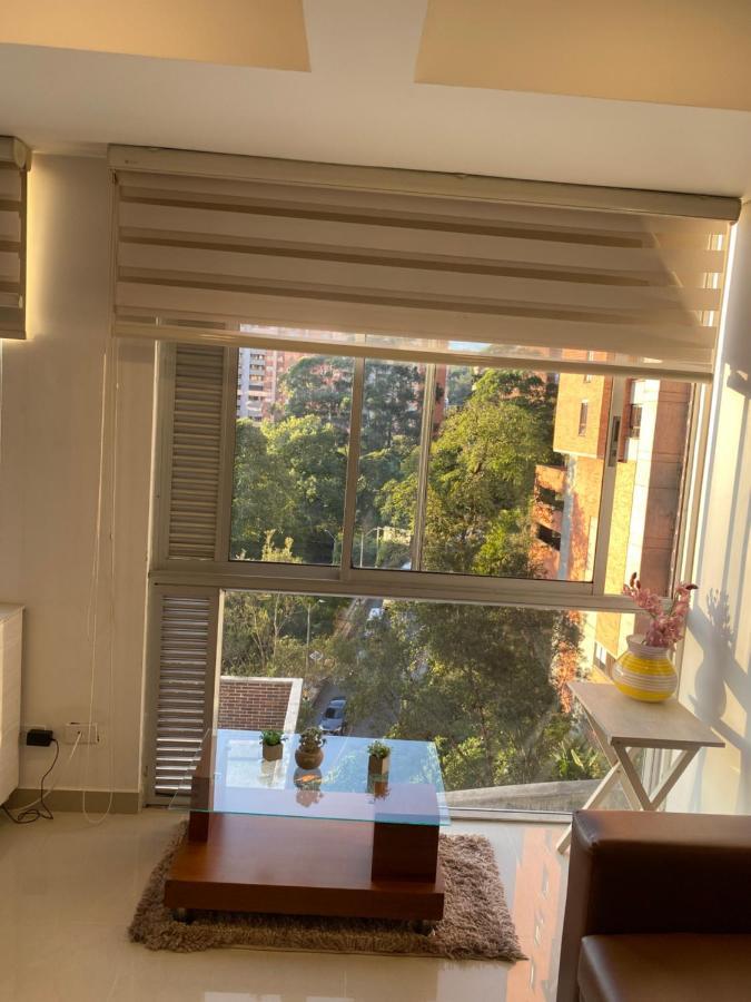 Apartasuite Moderna - En El Corazon Del Poblado Medellín Exterior foto